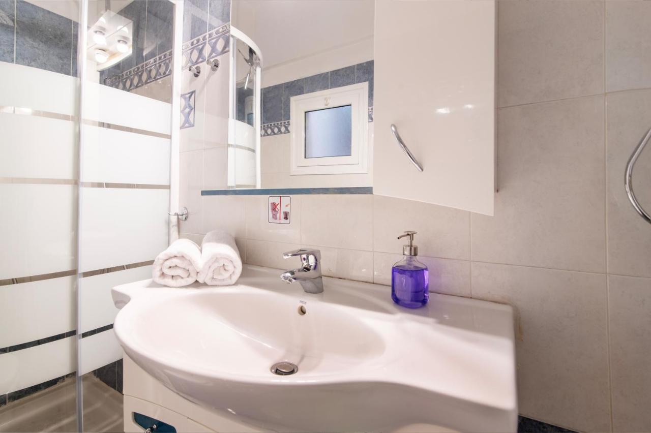 Charlie City Center Room Athens Exterior photo